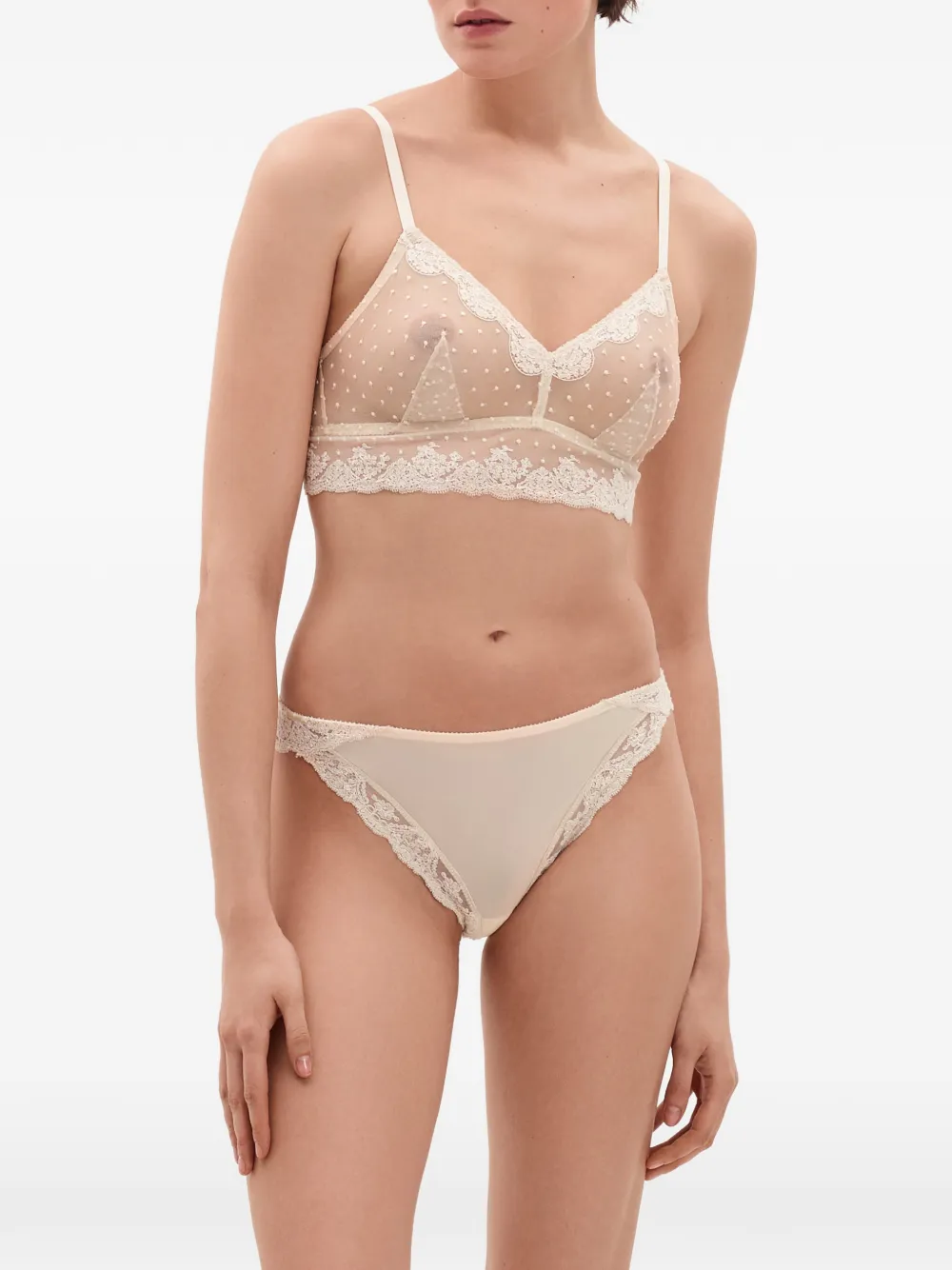 ERES Bal tanga slip met kanten afwerking Beige