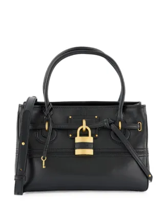 Chloé