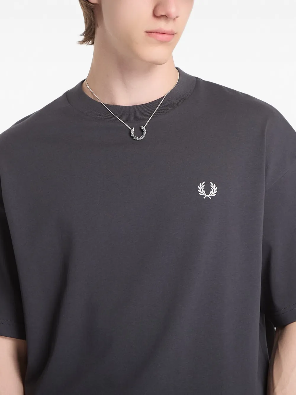 Fred Perry T-shirt met Laurel Wreath-print Grijs