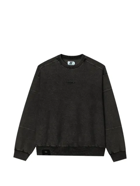 izzue logo-embroidered acid-wash sweater
