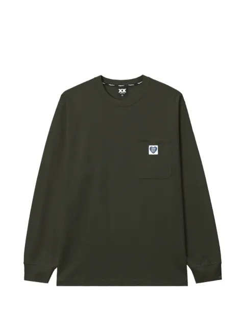 FINGERCROXX playera con bolsillo en el pecho y parche del logo