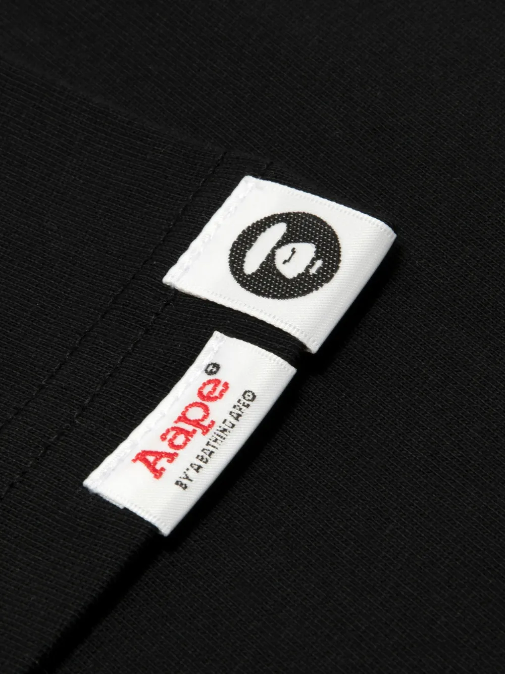 AAPE BY *A BATHING APE AAPEUNVS katoenen T-shirt met logo-print Zwart