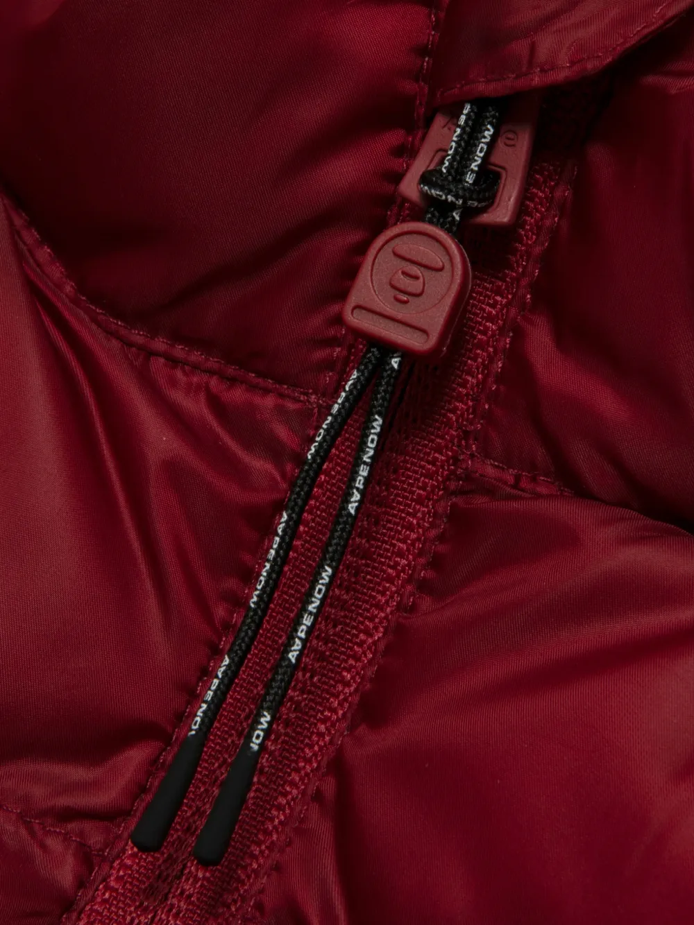 AAPE BY *A BATHING APE Moonface gewatteerde bodywarmer met logo-patch Rood