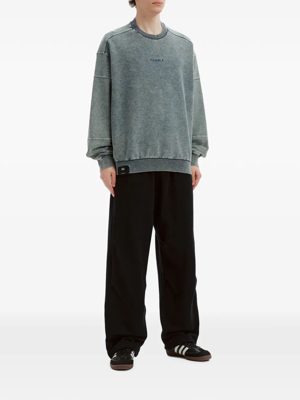 izzue Trui met acid wassing en vlakken Blauw