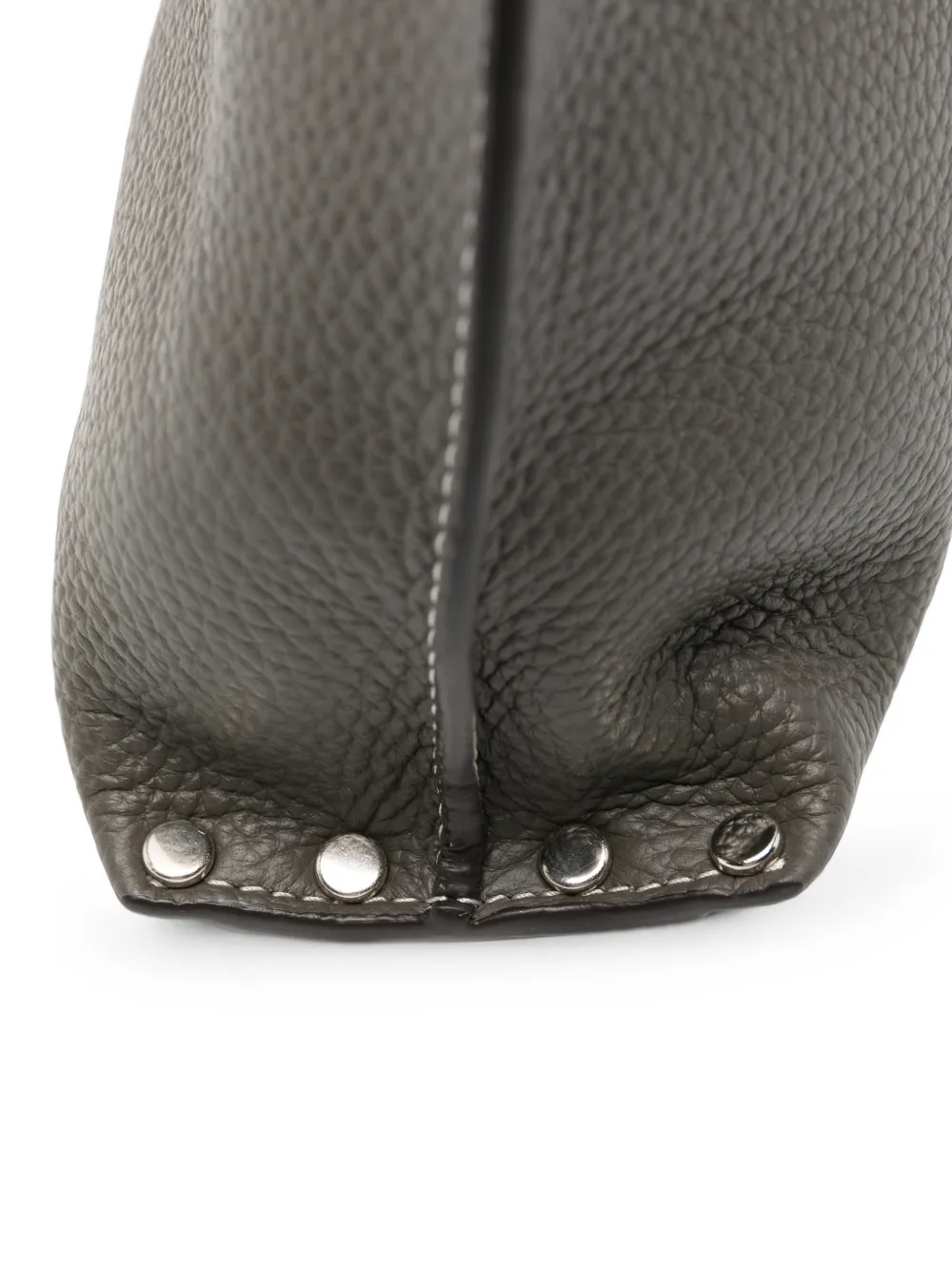 A.P.C. Neige Clou leather clutch bag Grijs