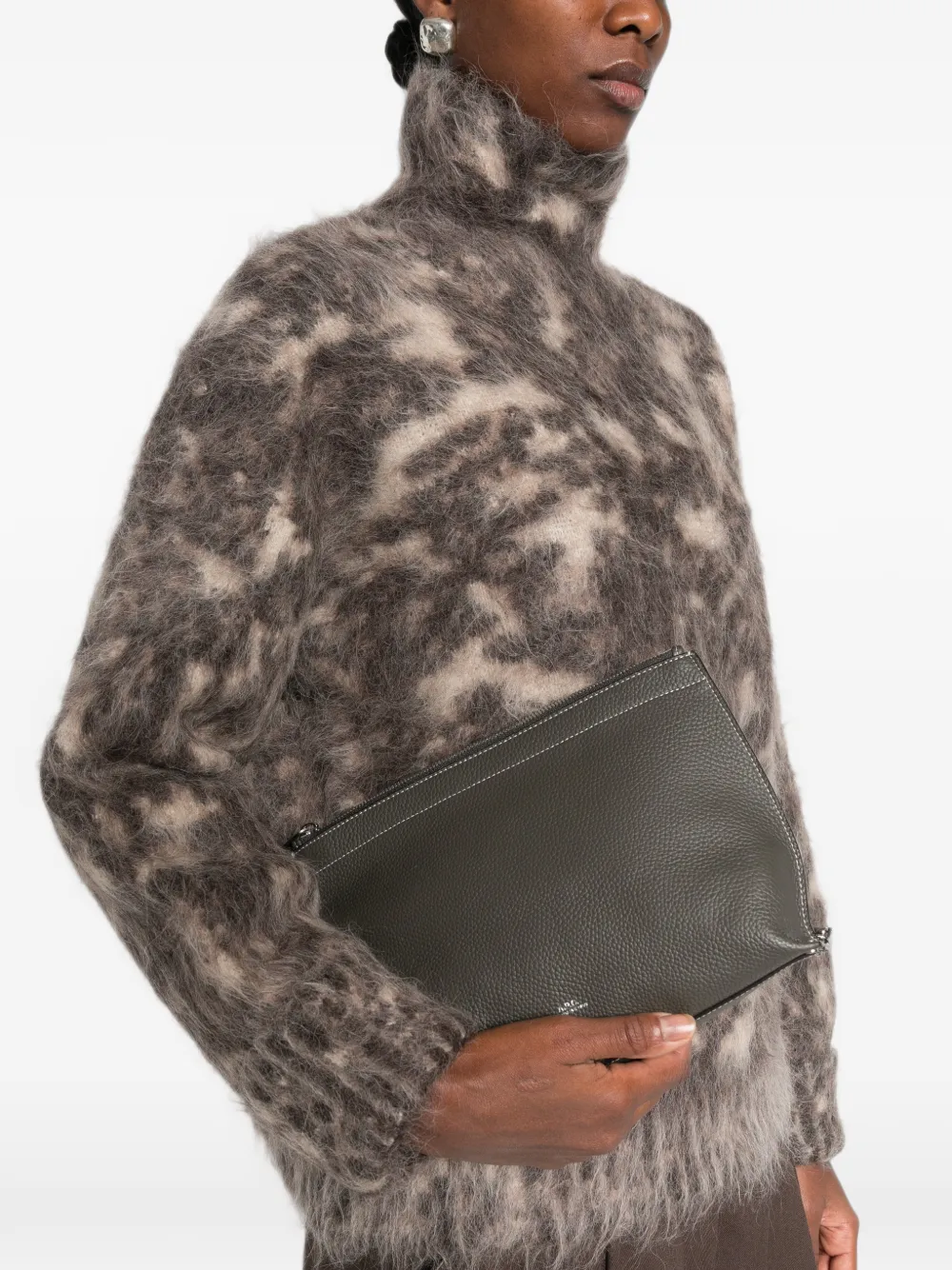 A.P.C. Neige Clou leather clutch bag Grijs