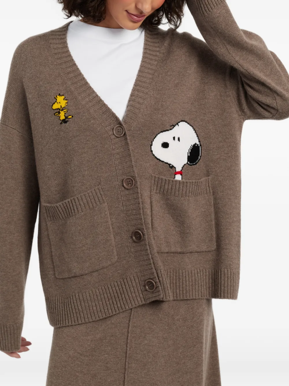 Chinti & Parker Snoopy Peek vest met zak Bruin