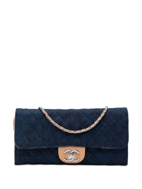 CHANEL Pre-Owned 2010-2011 CC Quilted Denim Turn Lock Wallet On Chain shoulder bag