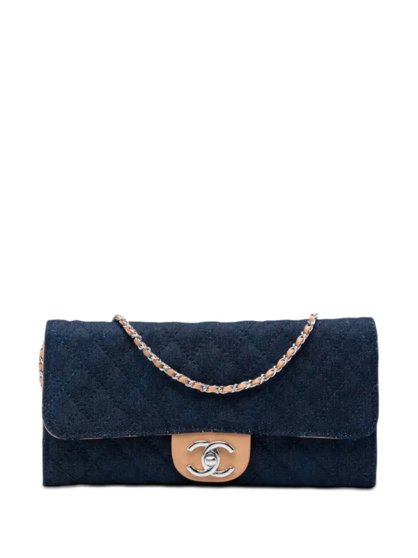 ココマーク　デニム マトラッセ チェーンショルダーバッグ CHANEL Pre-Owned 2010-2011 ココマーク マトラッセ デニム ターン