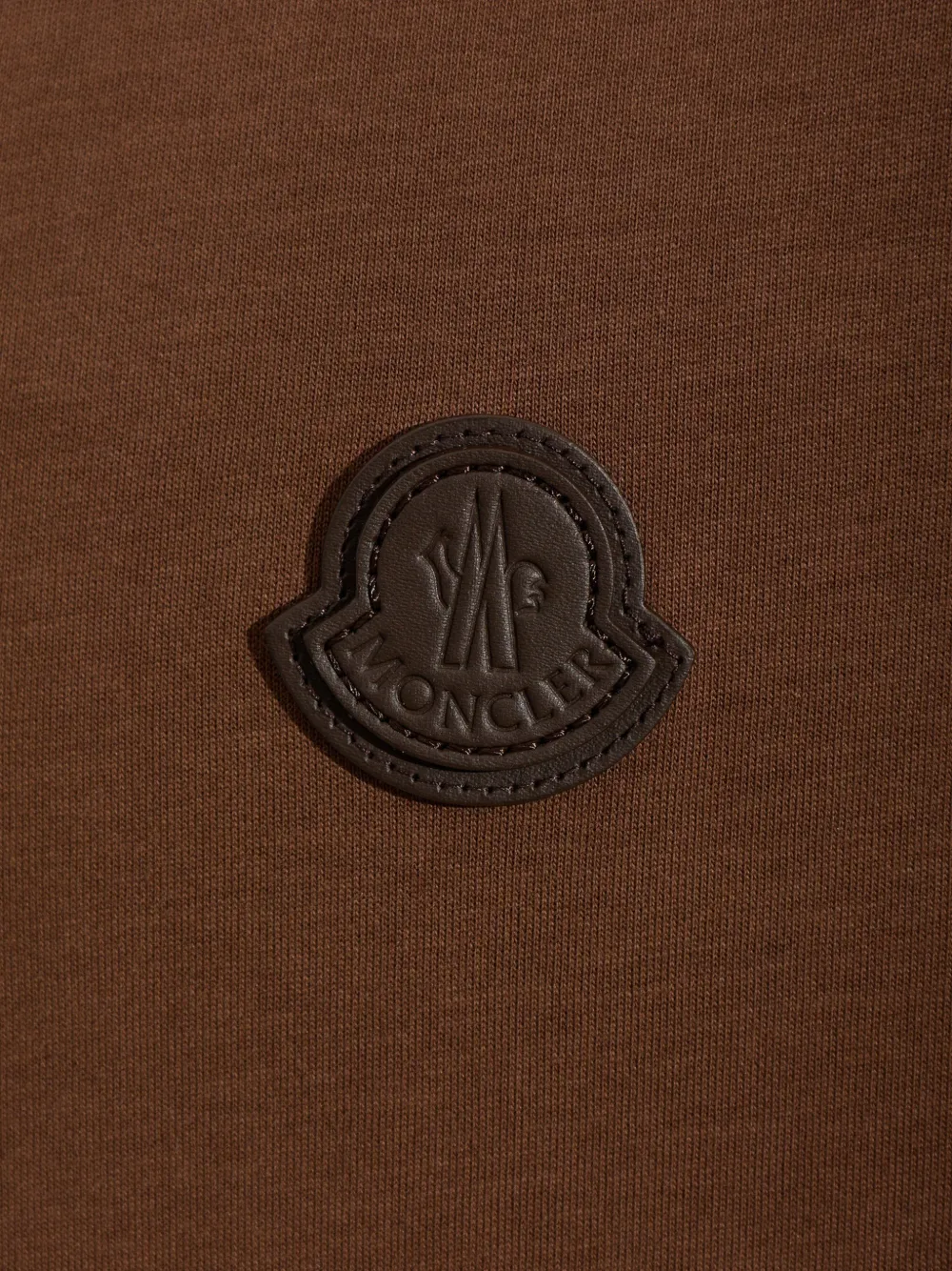 Moncler T-shirt met logopatch Bruin
