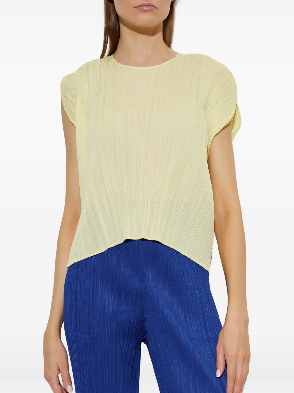 Pleats Please Issey Miyake Monthly Colors: July pleated cap-sleeve top - Giallo