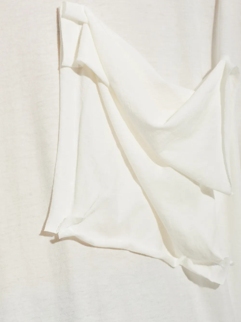 Yohji Yamamoto T-shirt met zijsplit en opgestikte zak Wit