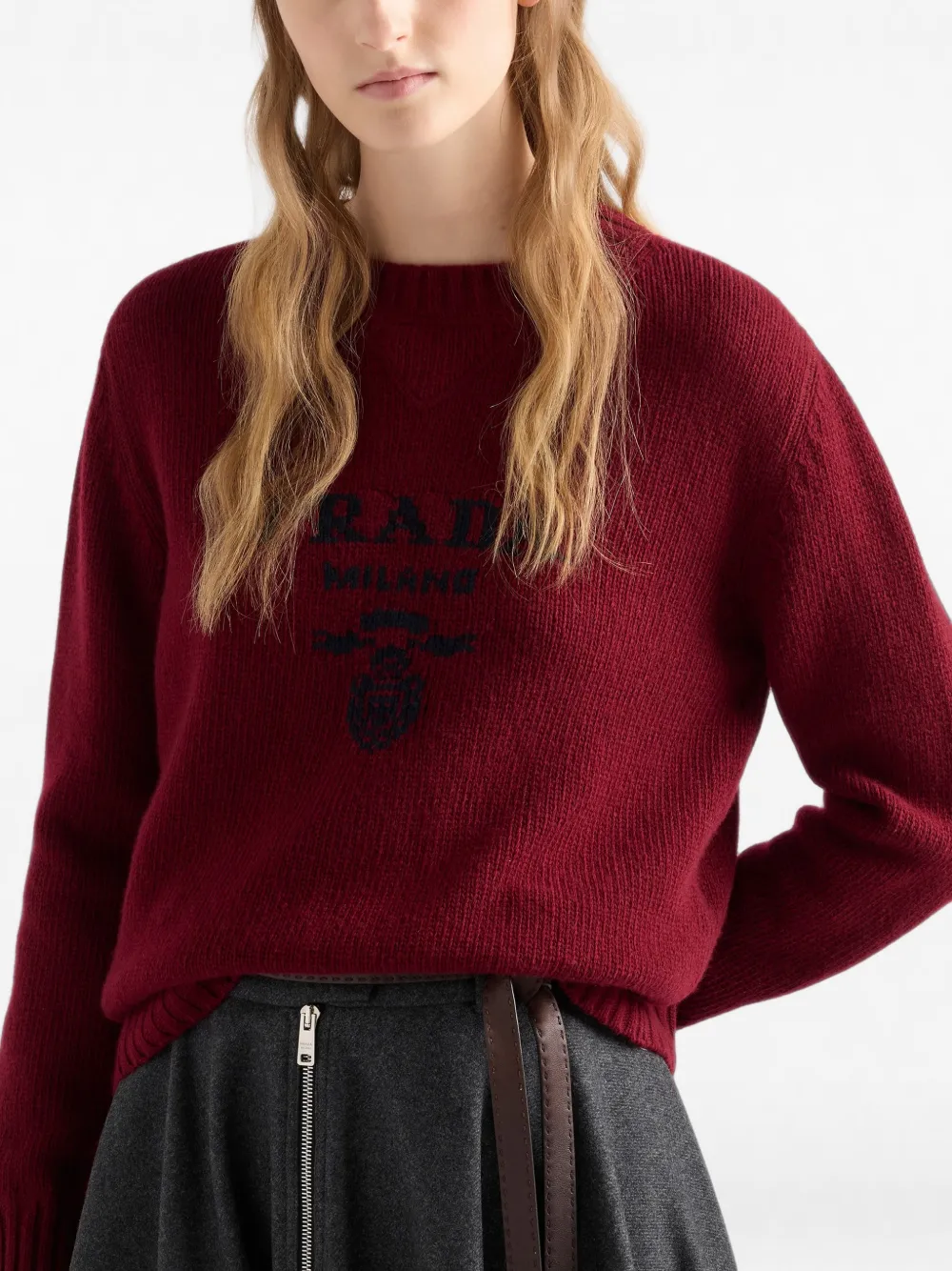 Prada Kasjmier en wollen trui met ronde hals en logo Rood