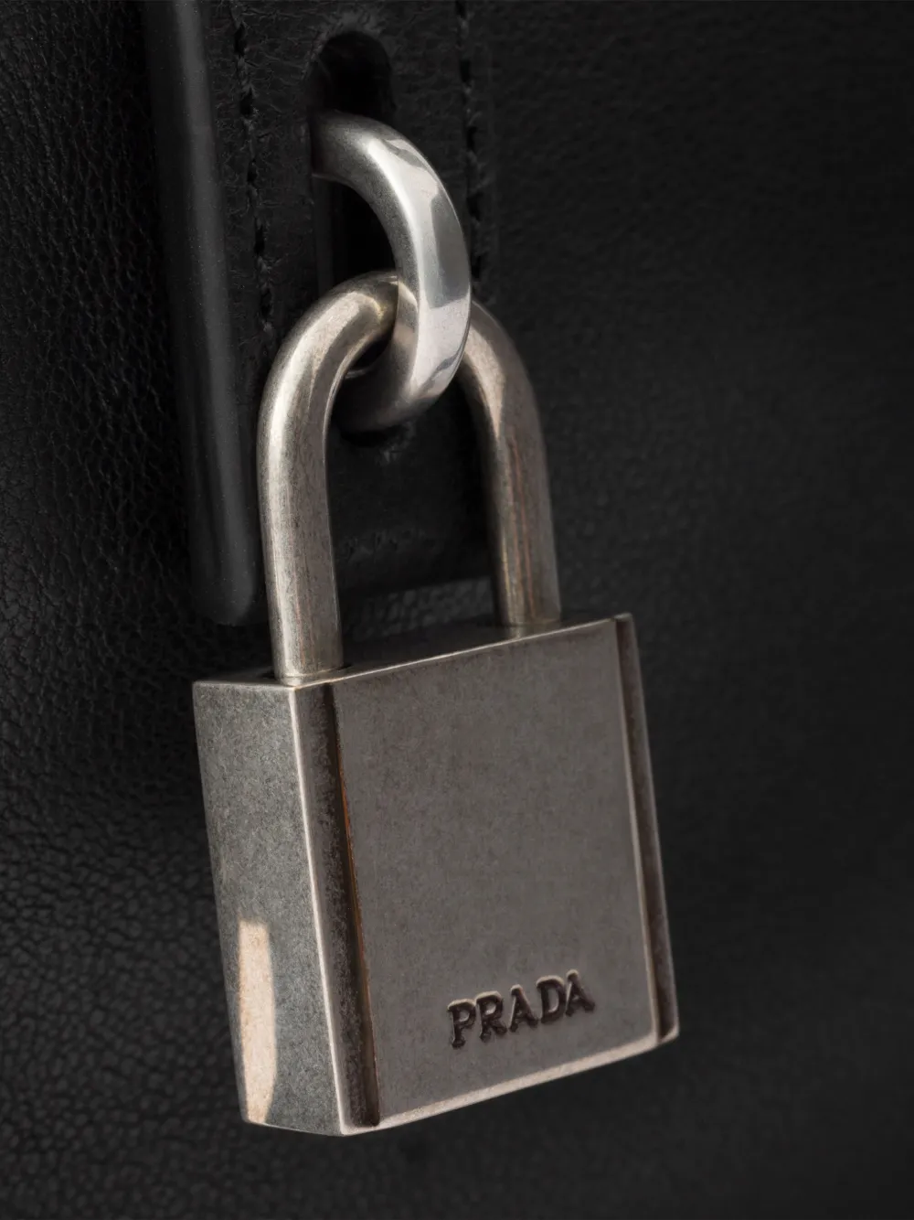 Prada Buidel van nappaleer Zwart