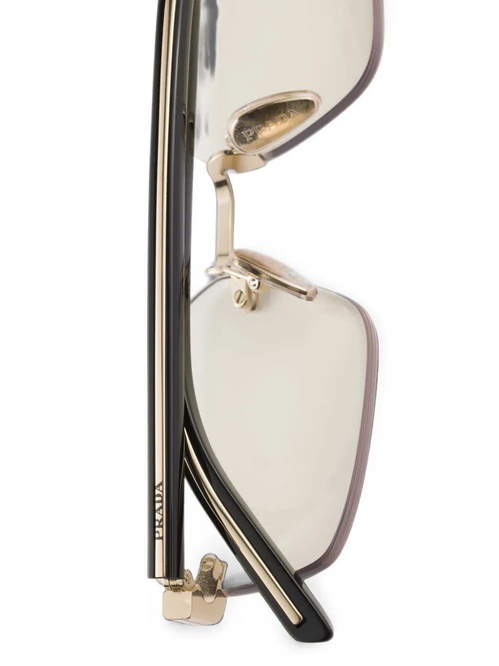 Prada Eyewear Zonnebril met het iconische metalen plakkaat Goud