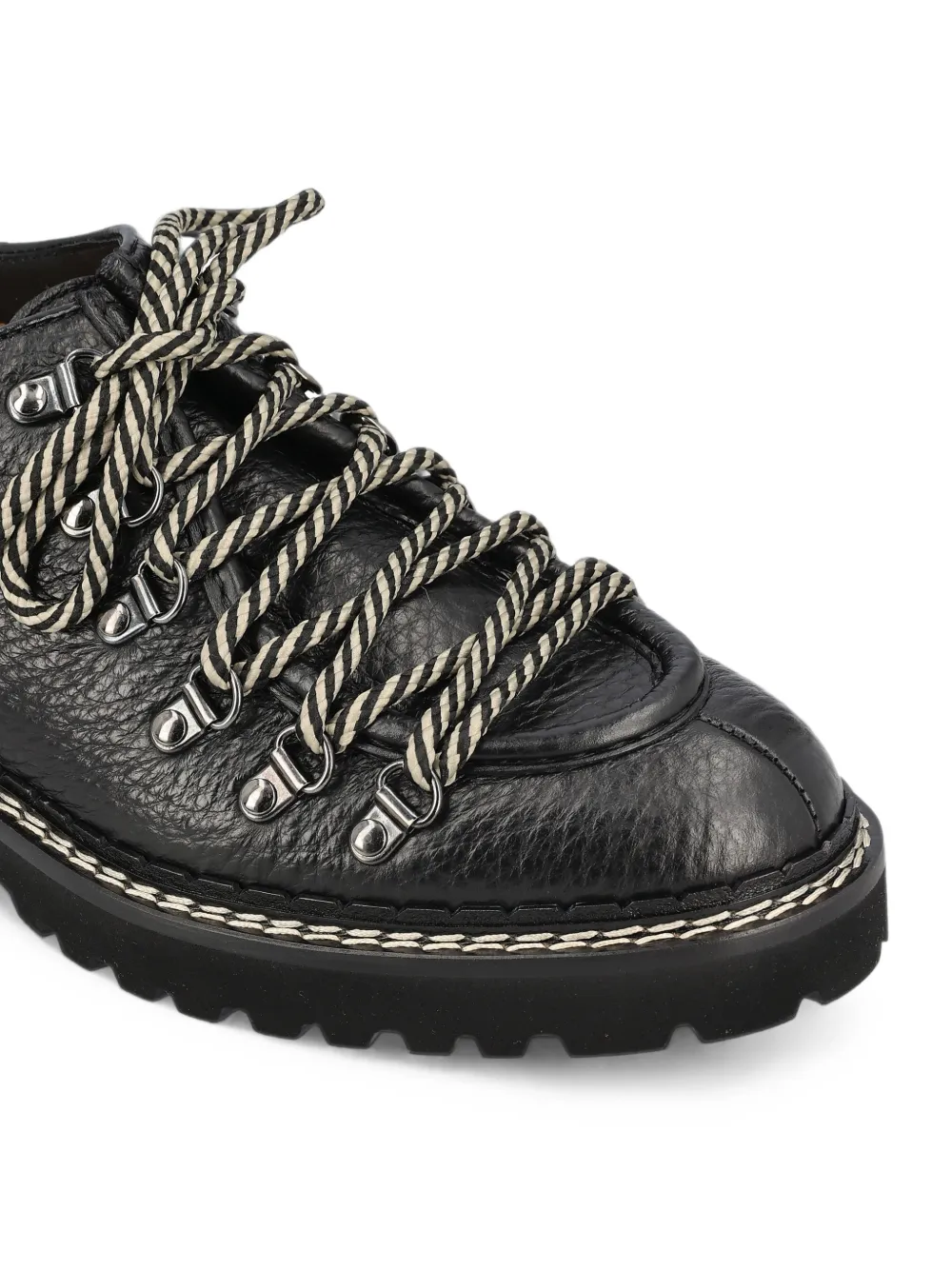 Doucal's grained-leather lace-up Derby shoes Zwart