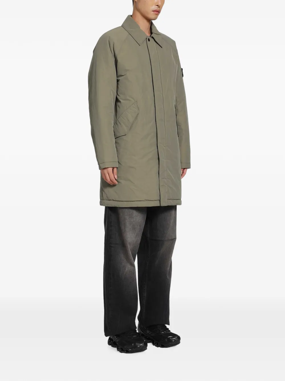 Stone Island logo-patch raglan-sleeve coat Groen