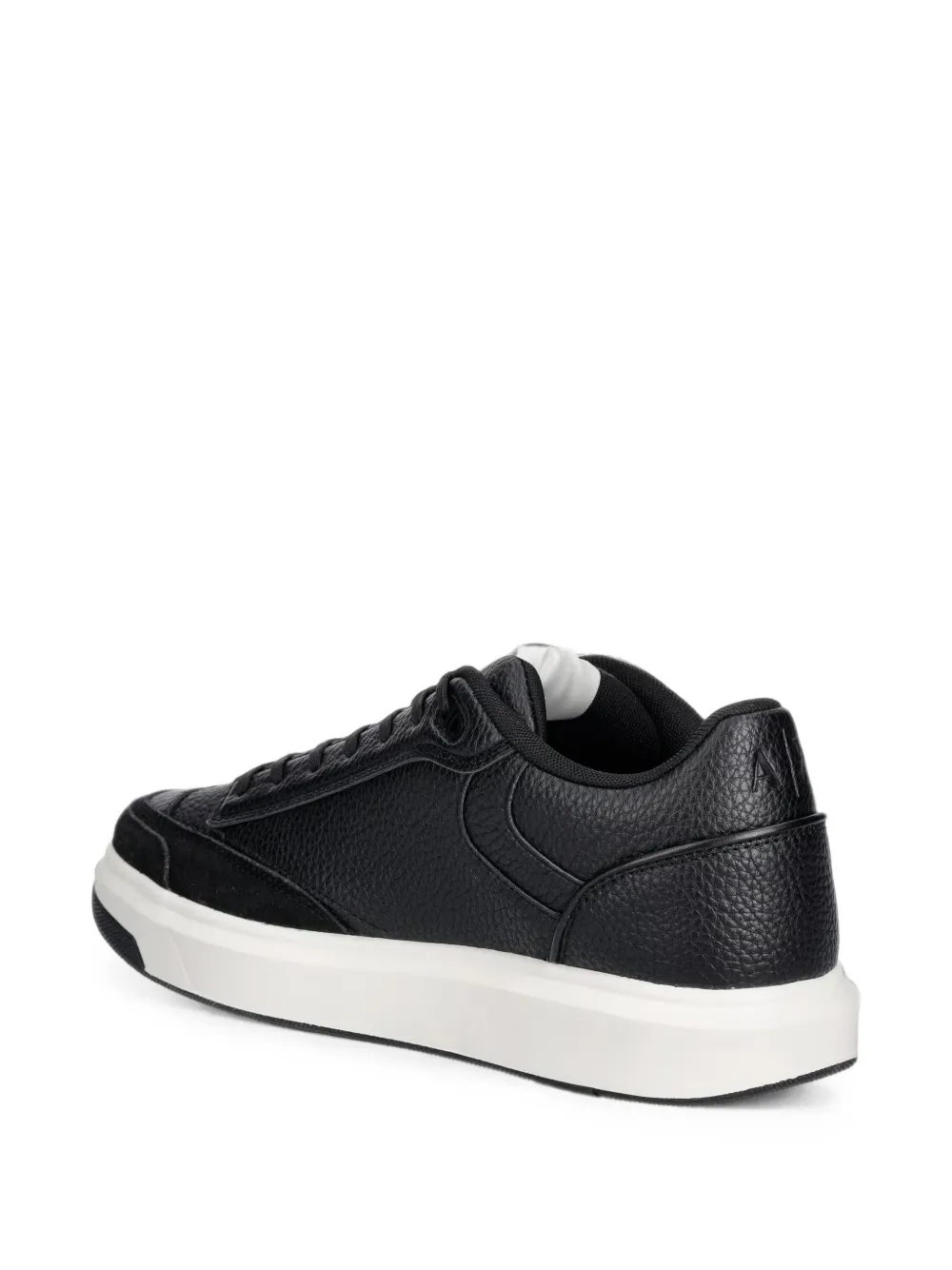 Armani Exchange pebbled sneakers Zwart