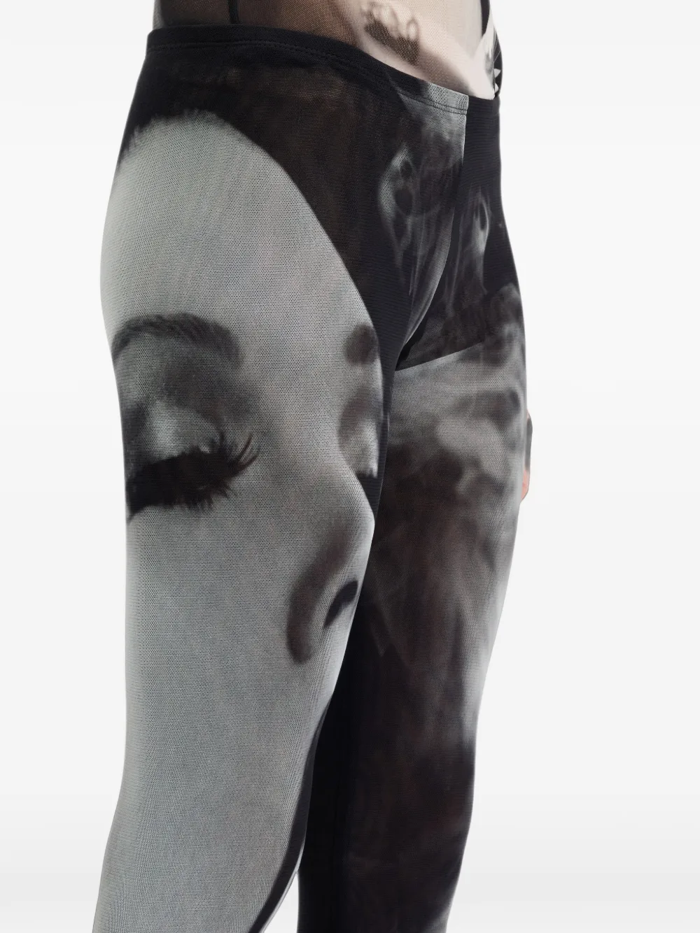 Jean Paul Gaultier Mesh flared broek met print Zwart