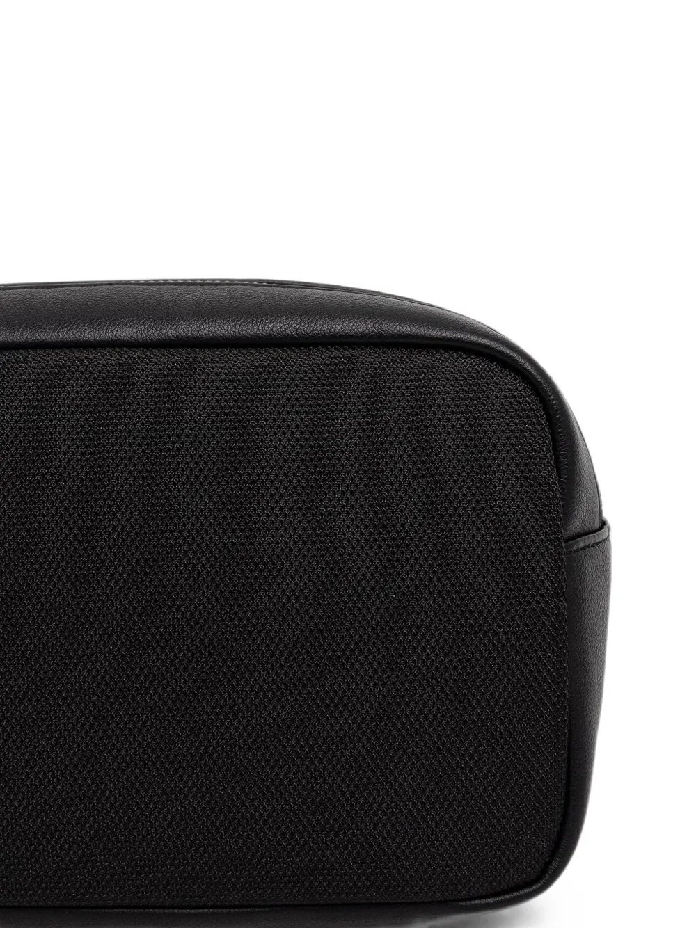 Armani Exchange logo-patch wash bag Zwart