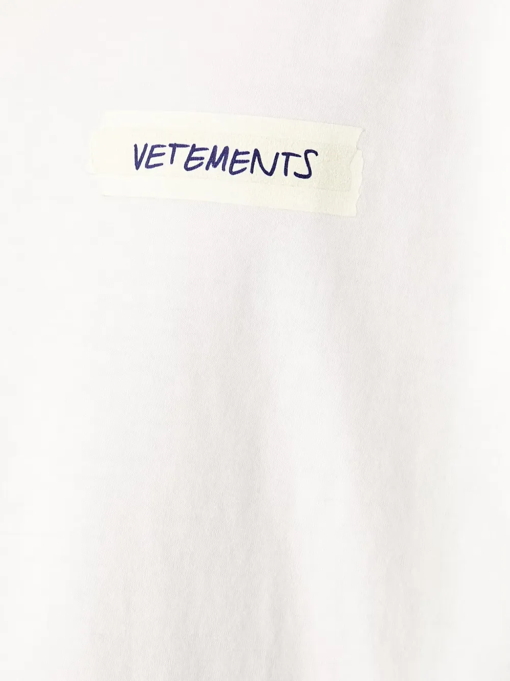 VETEMENTS T-shirt met logoprint Beige