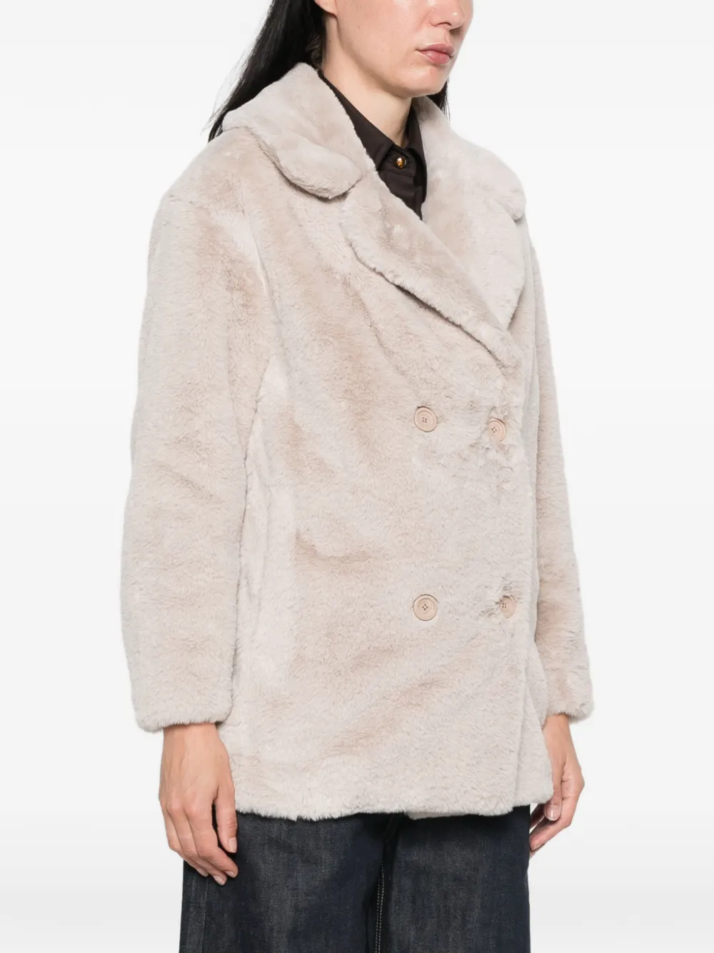 Herno Jas van imitatiebont met dubbele rij knopen Beige