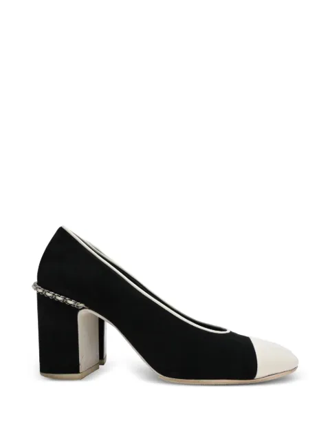 CHANEL Pre-Owned zapatos de tacón con detalle de cadena y puntera en contraste