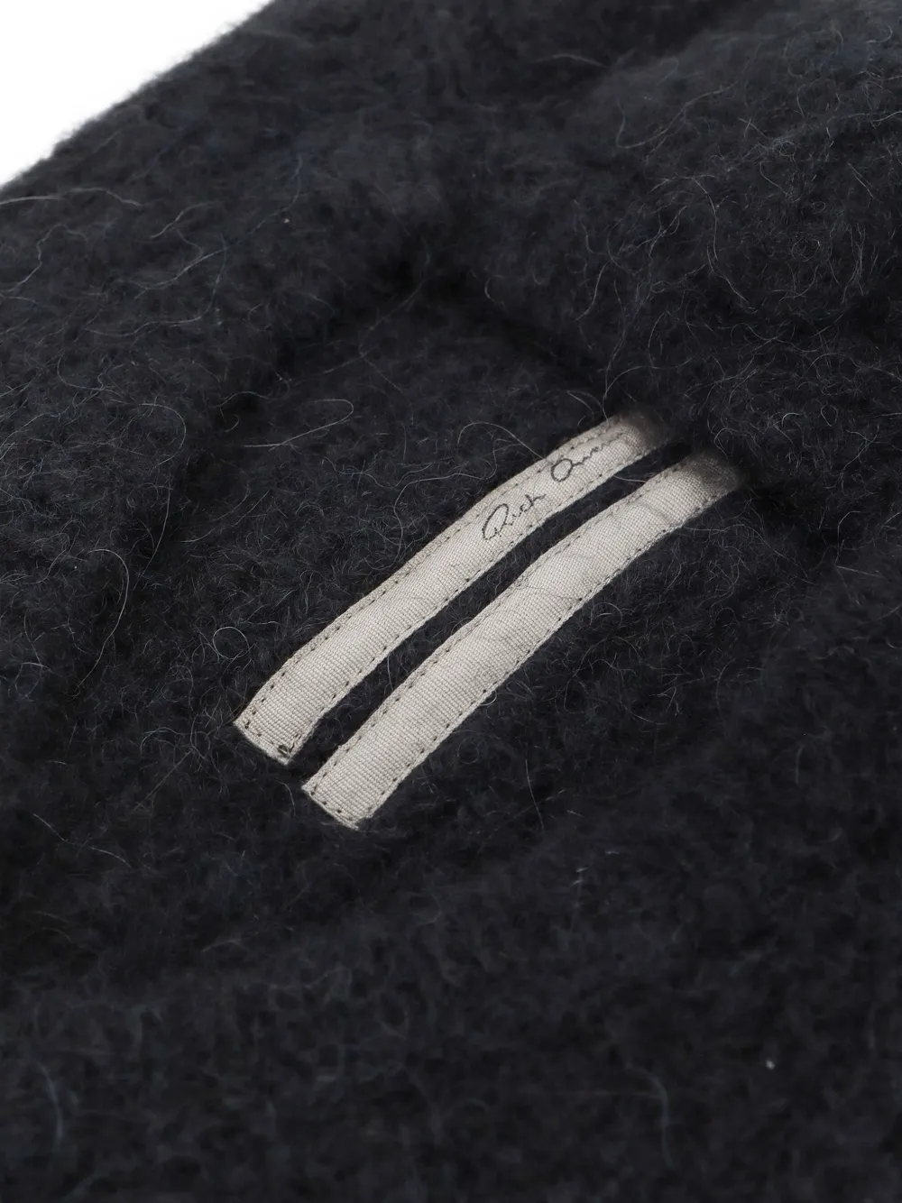 Rick Owens Ribgebreide bivakmuts met uitgesneden details Zwart