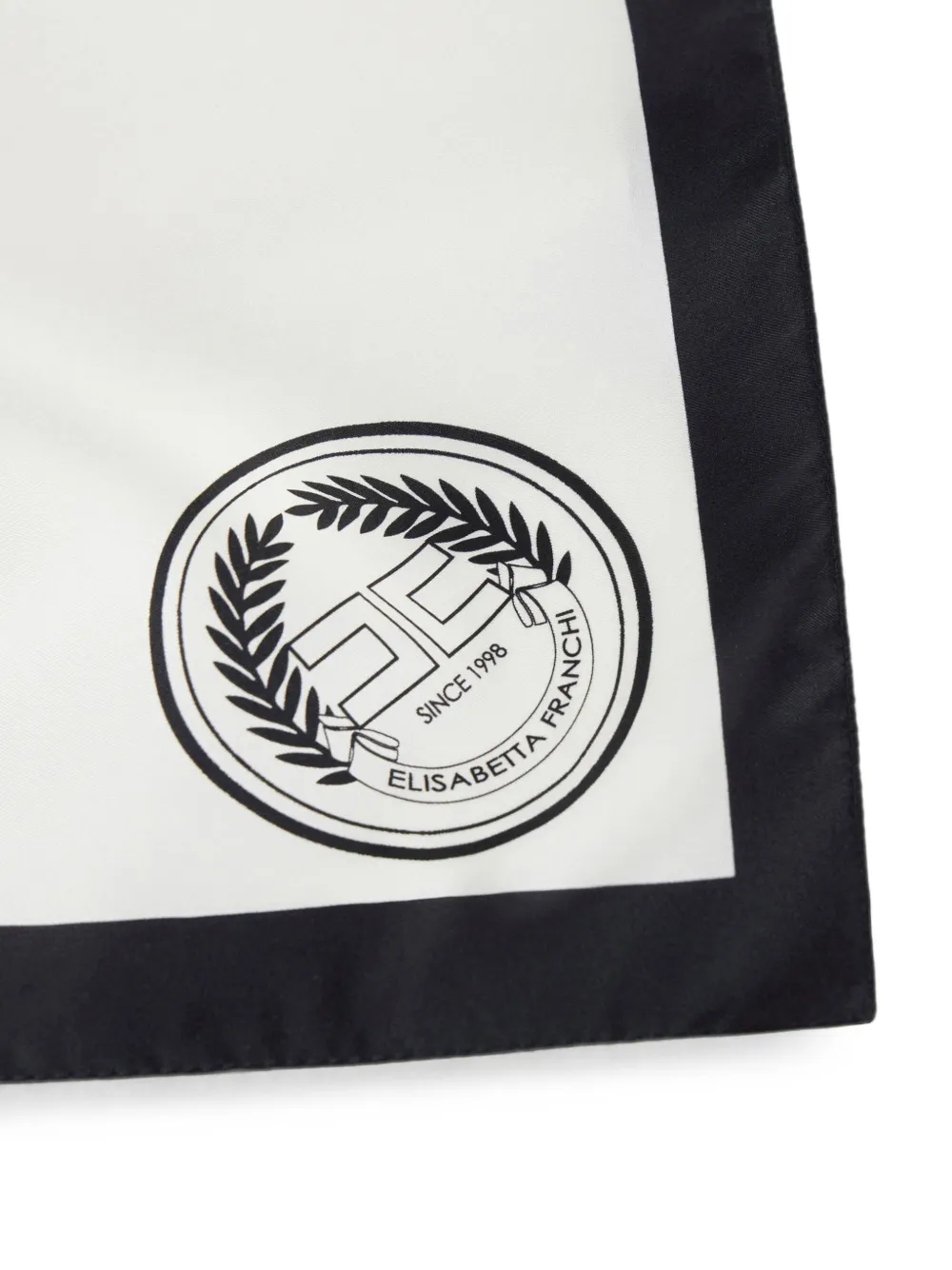 Elisabetta Franchi Sjaal met logodetail Wit