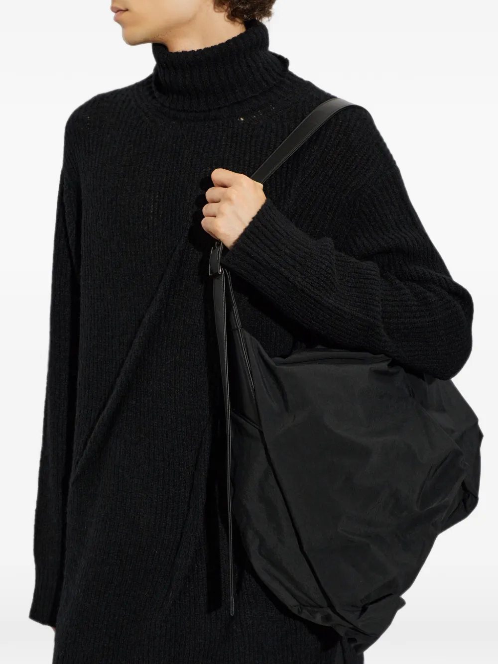 Discord Yohji Yamamoto ruched shoulder bag - Schwarz
