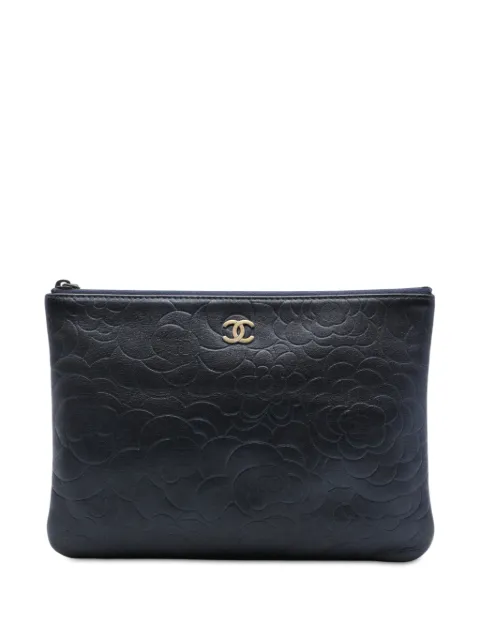 CHANEL Pre-Owned 2013-2014 Medium CC Embossed Lambskin Camellia O Case clutch bag