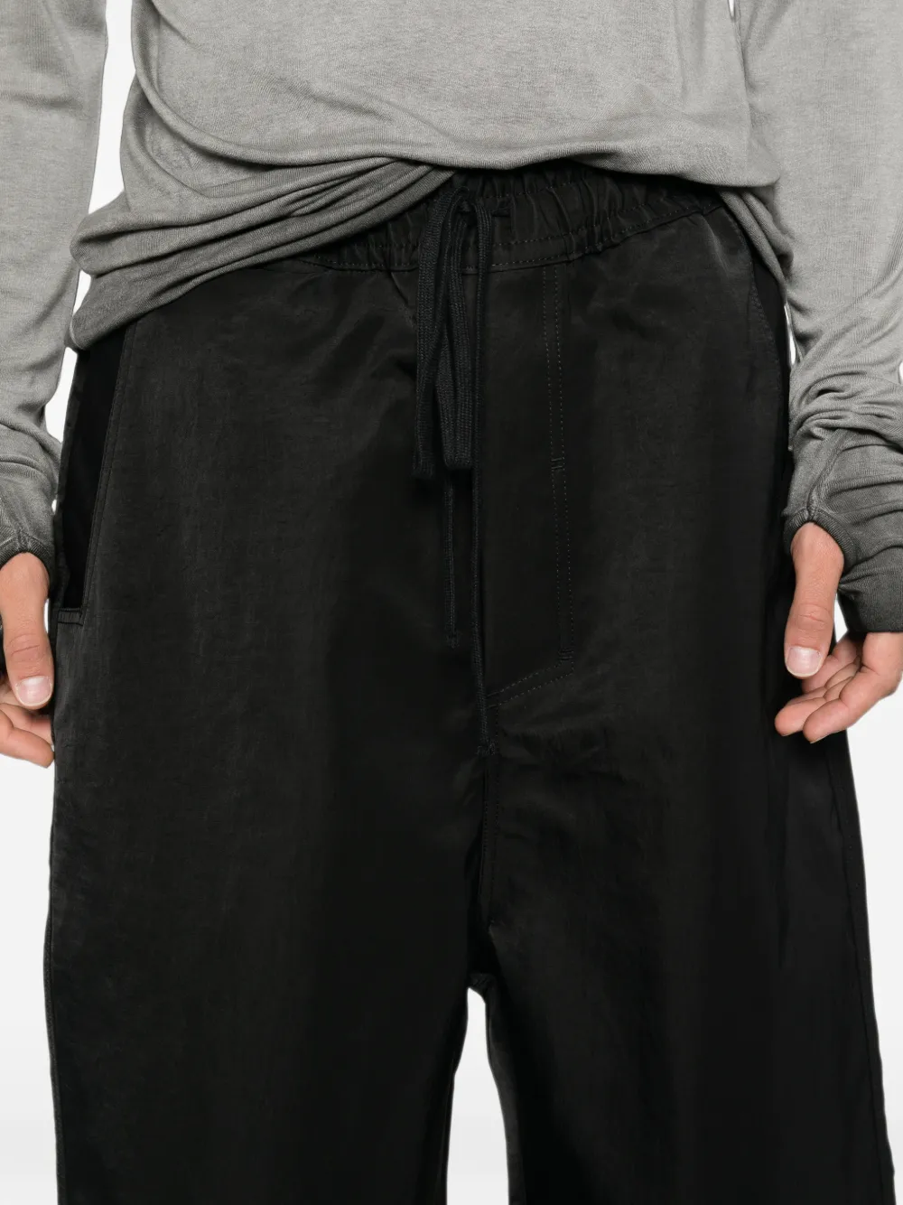 Thom Krom Cropped broek met wijde pijpen en trekkoord Zwart
