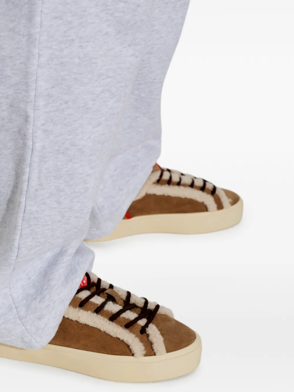 Inuikii Lila Shearling Lace Up shearling-trim sneakers Bruin