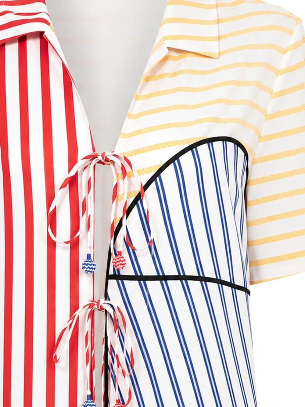 FARM Rio Gestreepte blouse met striksluiting Wit