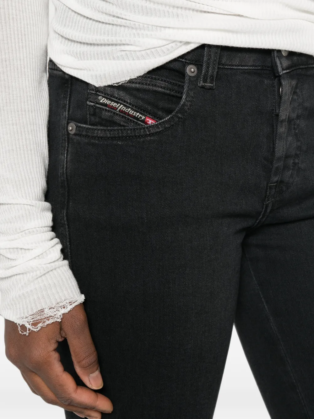 Diesel 1992 D-Jiann jeans met logo-patch Zwart