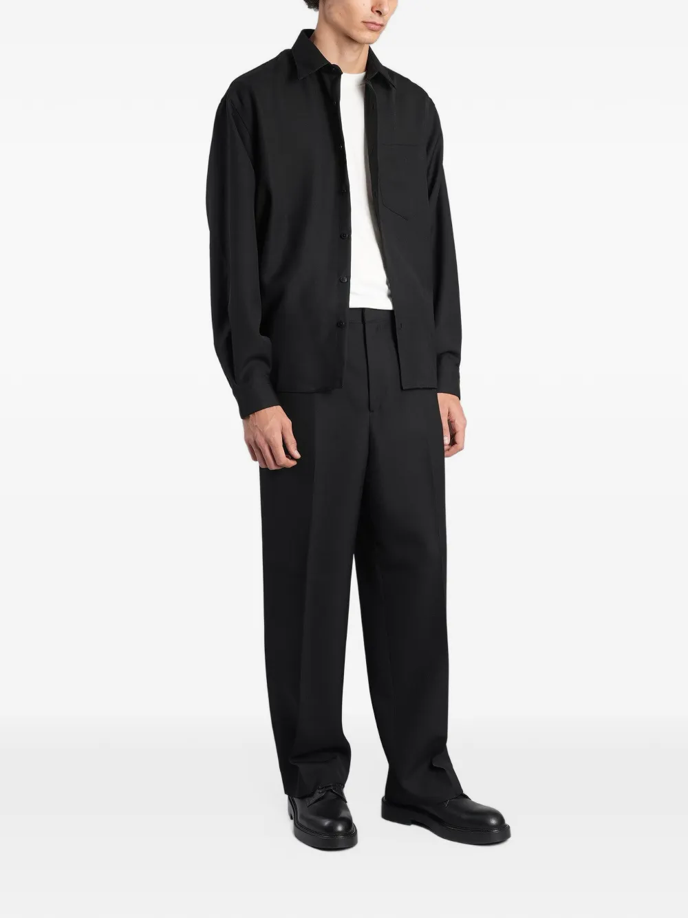 Costumein chest-pocket shirt Zwart
