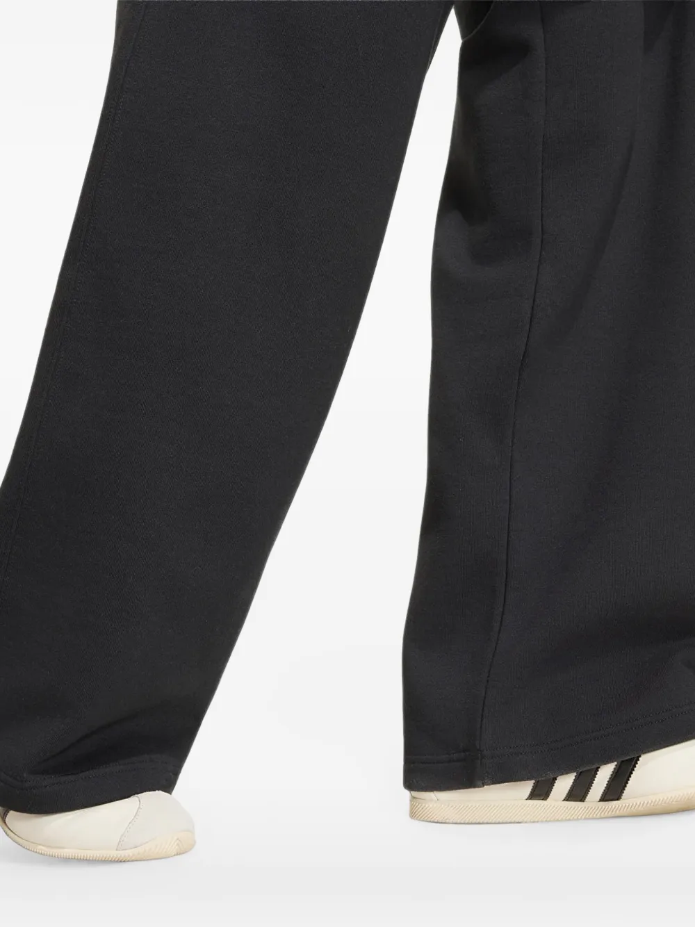 adidas Essentials wide-leg track pants Zwart