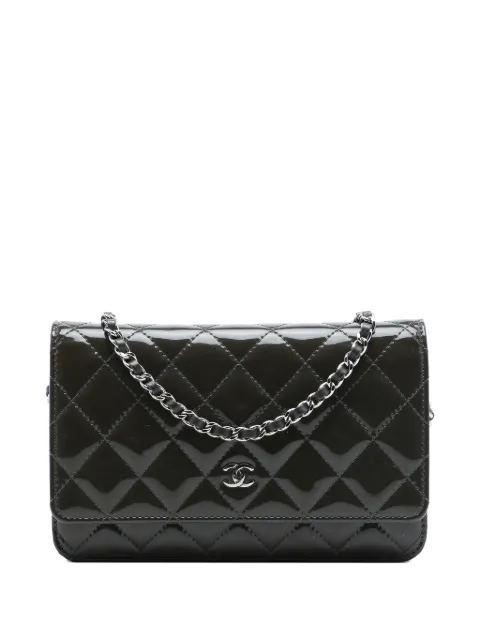 CHANEL Pre-Owned bolsa crossbody Quilted Patent Wallet on Chain 2015-2016