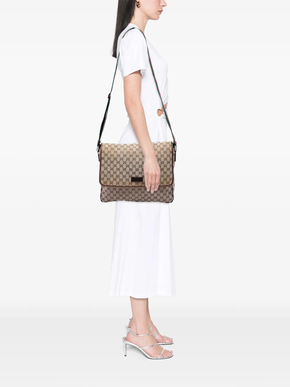 Gucci Pre-Owned 2016-2026 GG Web Flap canvas Messenger Bag crossbodytas Beige