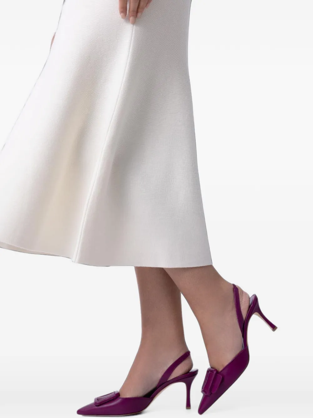 Manolo Blahnik Maysli buckle-detail slingback pumps Paars
