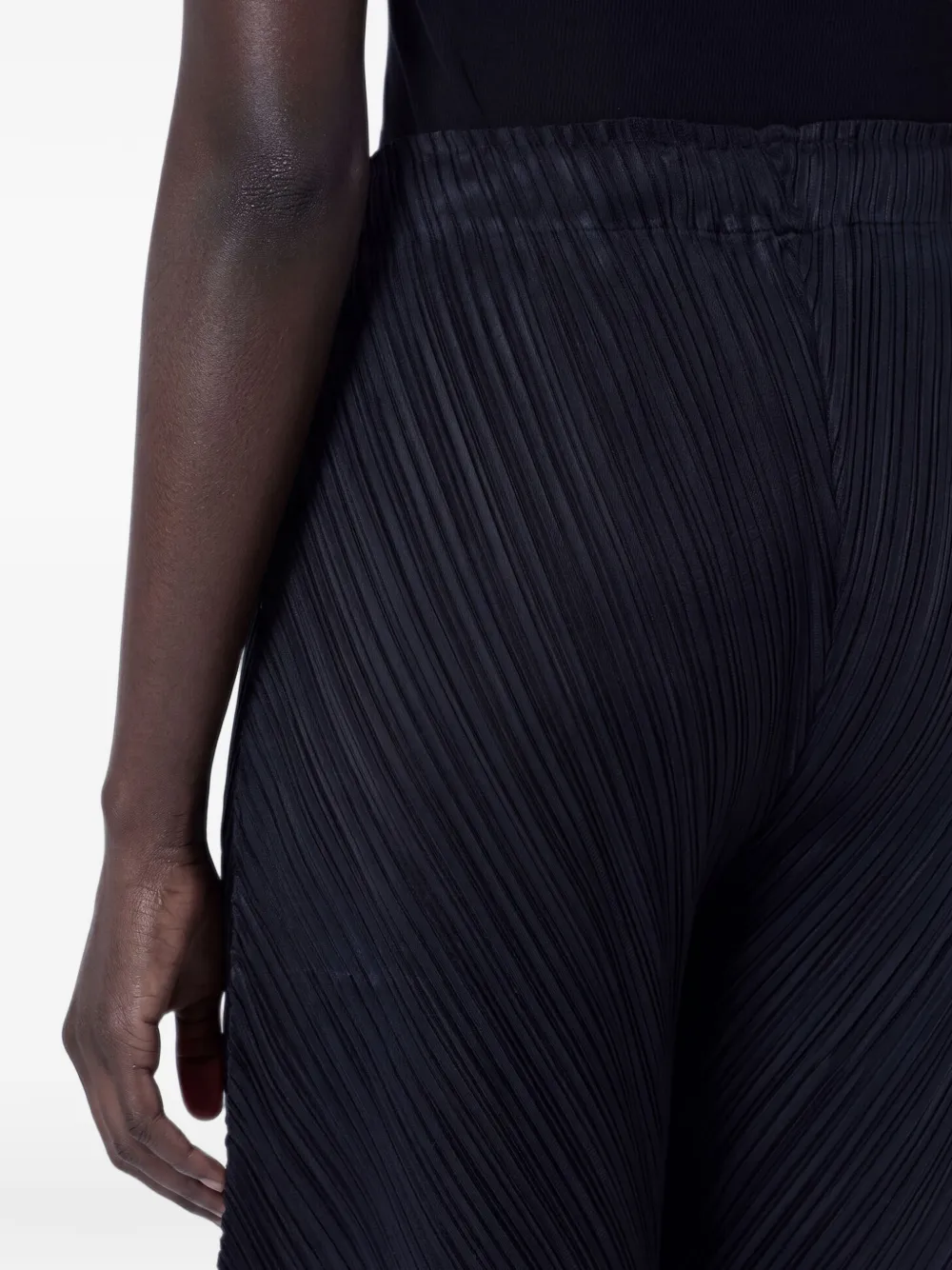 Pleats Please Issey Miyake Thicker Bottoms 1 plooibroek met toelopende pijpen Zwart