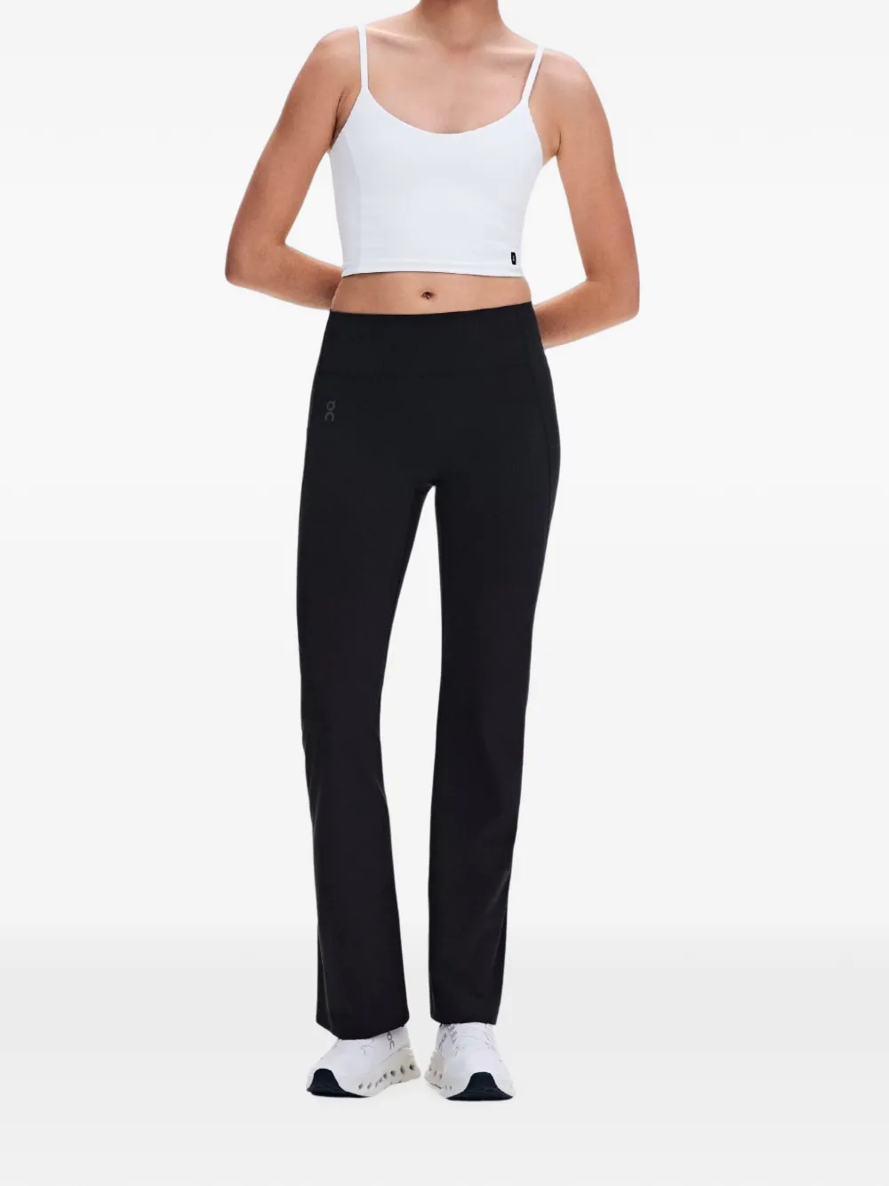On Studio cropped top Wit