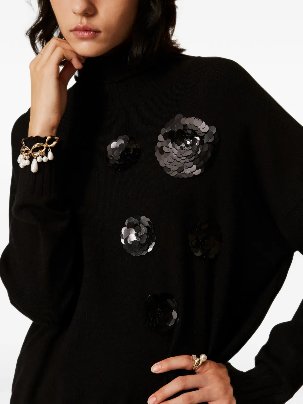 TWINSET turtleneck jumper with sequin embroidery Zwart