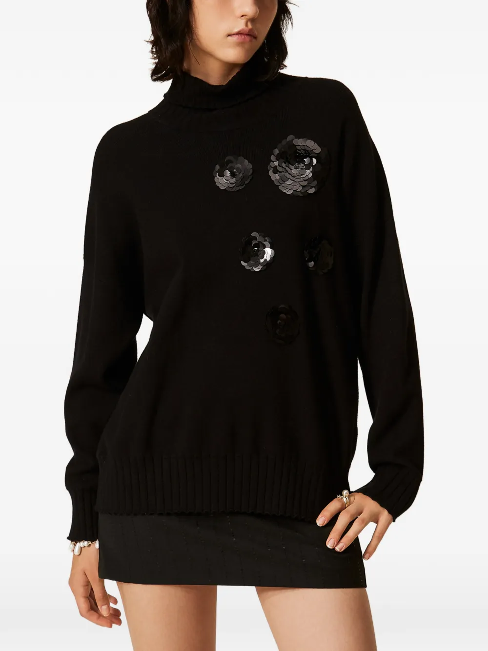 TWINSET turtleneck jumper with sequin embroidery Zwart