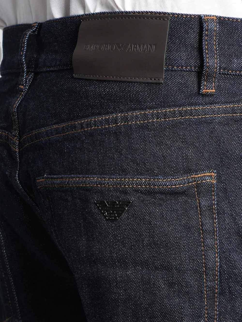 Emporio Armani Straight jeans met logoplakkaat Blauw