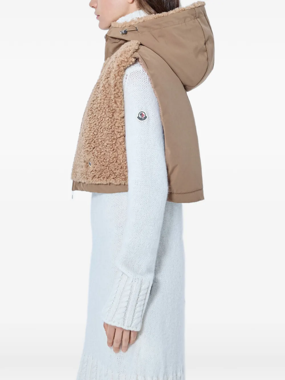 Moncler Jack met sherpa-textuur en capuchon Beige