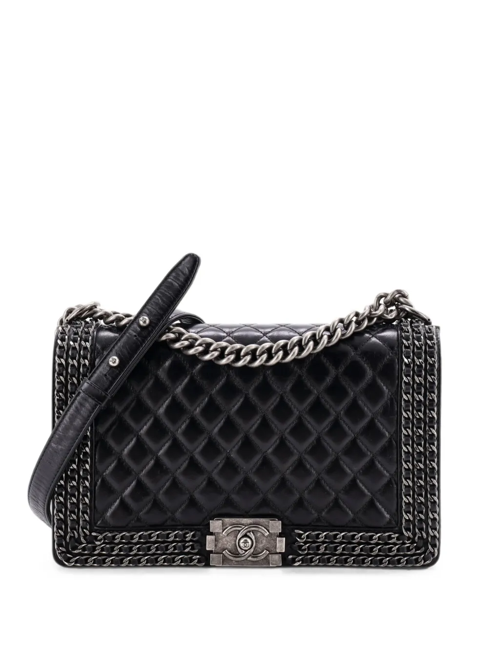CHANEL Pre-Owned Mittelgroße Chained Boy Flap Schultertasche aus glasiertem Kalbsleder mit Steppung - Schwarz