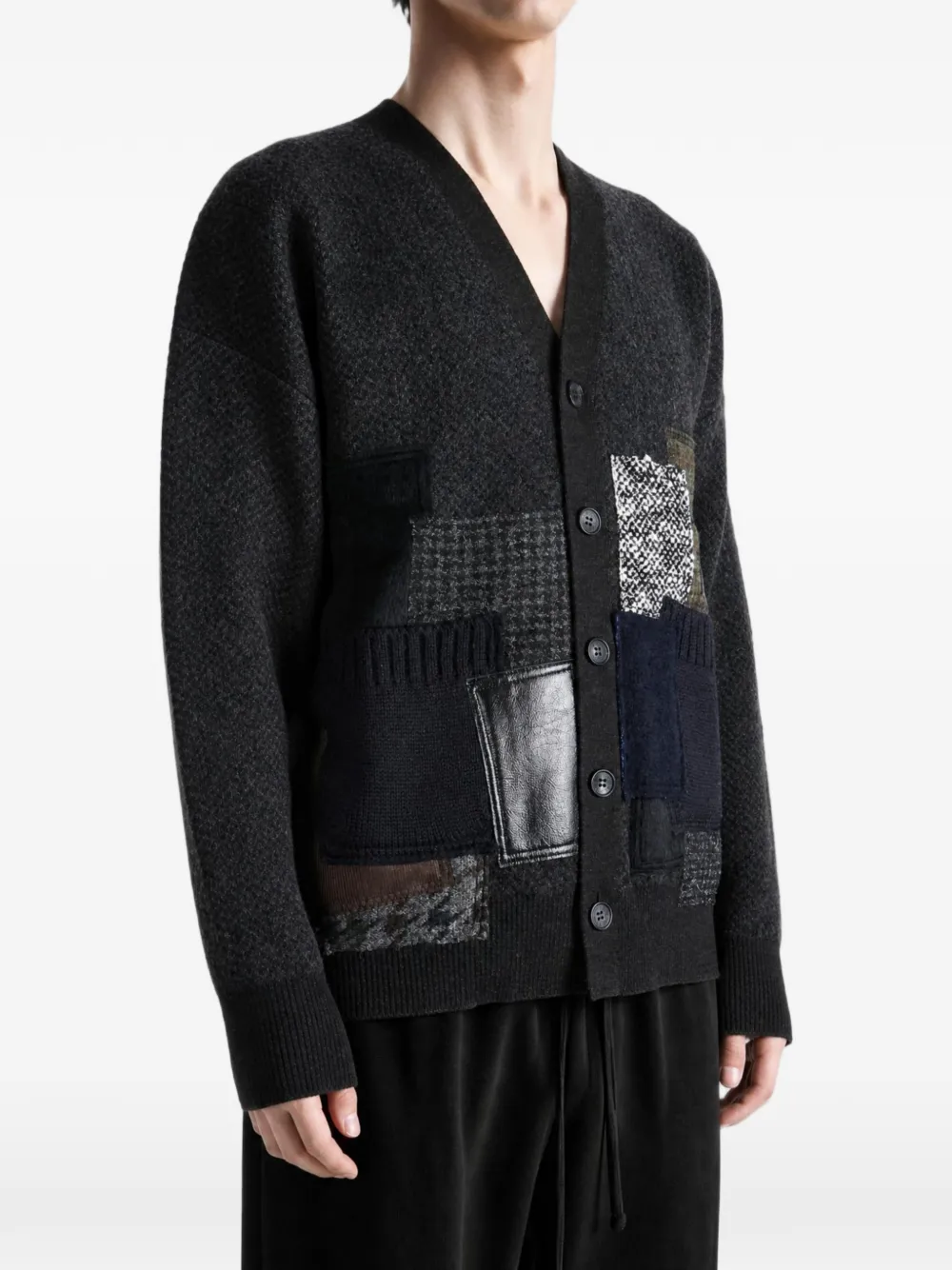 Junya Watanabe MAN Vest met patchwork en V-hals Grijs
