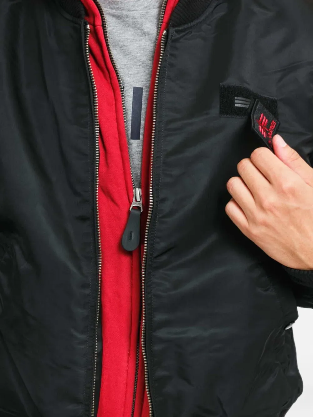 Alpha Industries MA-1 D-Tec bomberjack met capuchon en logoprint Zwart