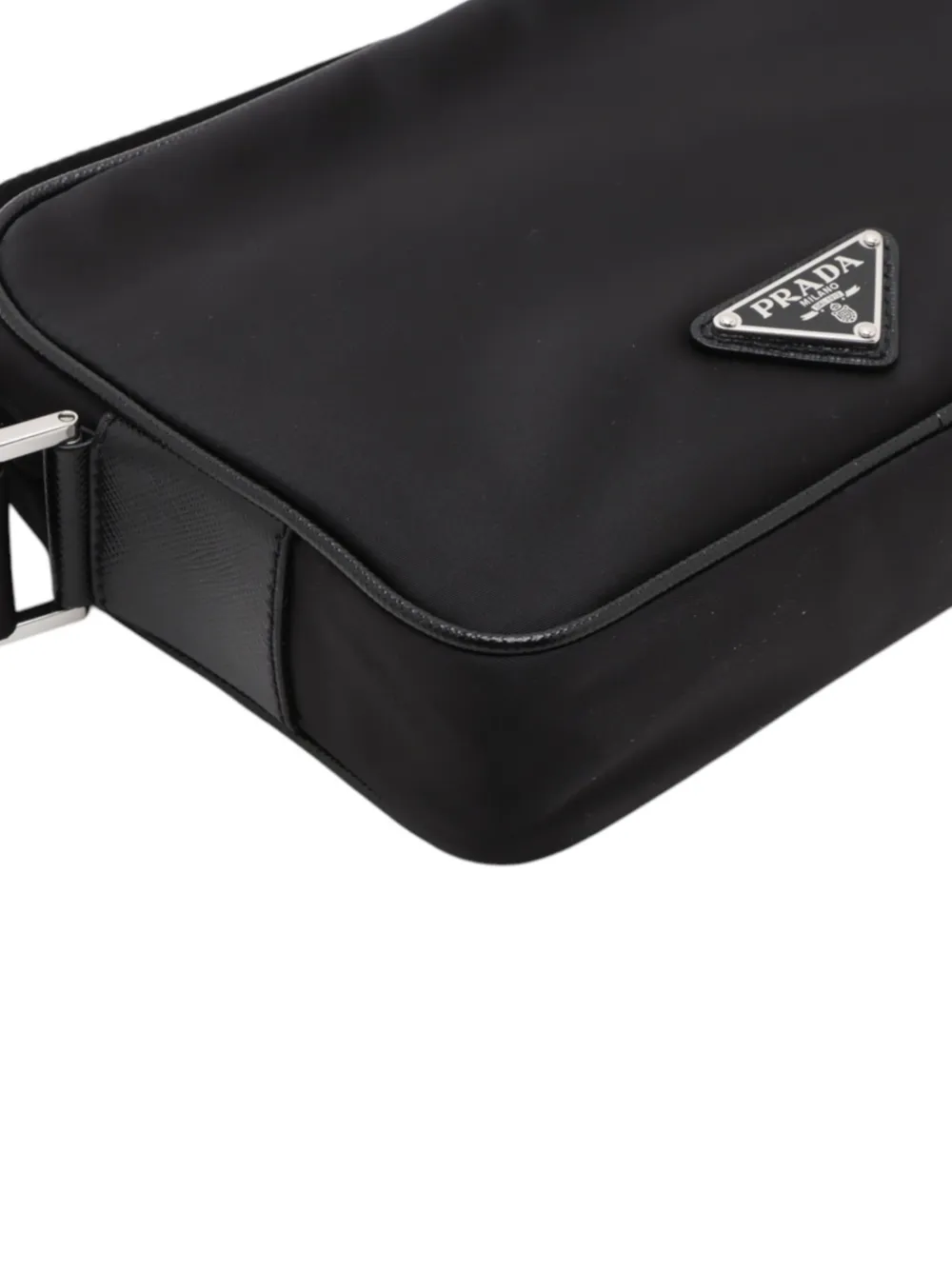 Prada Pre-Owned 2013-2026 Tessuto Camera Bag crossbodytas met saffiano afwerking en logo Zwart